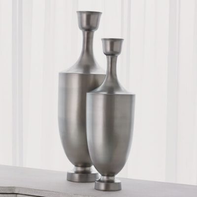 Porthos Vase (Matte Platinum)