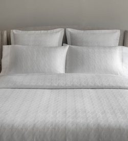Pattern: Houndstooth | Collection: Matelassé